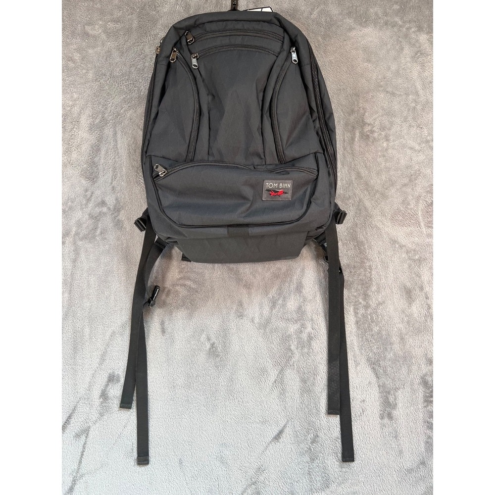 NWT Tom Bihn Synik 30 Black X Pac Island 200 Halcyon Travel Backpack